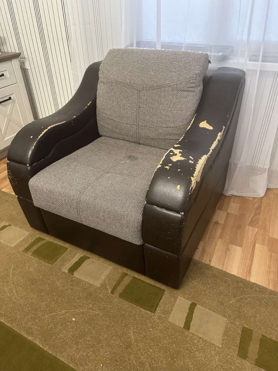 Перетяжка подлокотников мебели